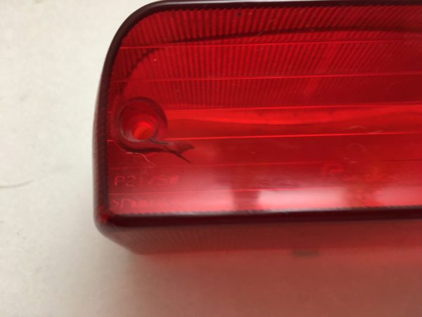 cabochon de feu arrière yamaha tzr 50 – Image 5