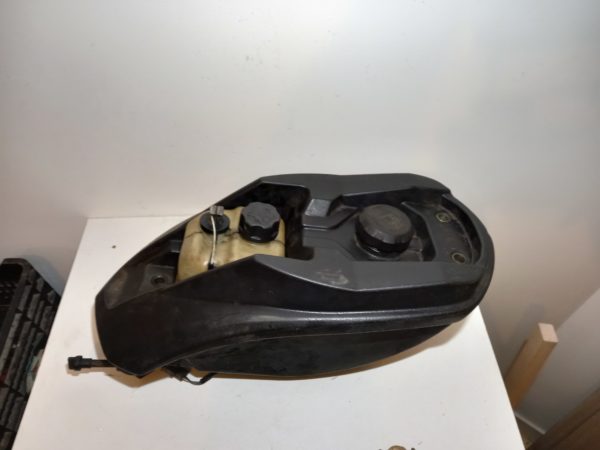 réservoir essence plus huile Peugeot ludix – Image 2