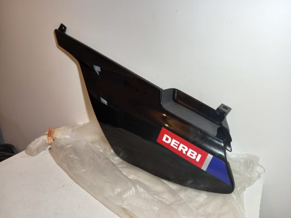 carénage arrière gauche origine derbi (2003-2004) – Image 3