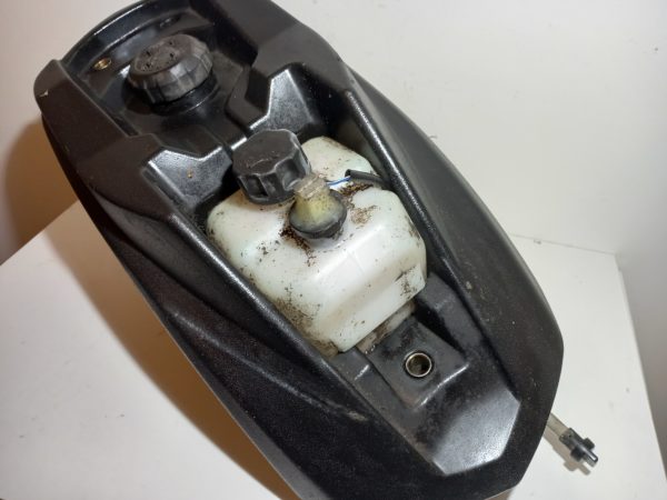 réservoir essence et huile Peugeot ludix – Image 4