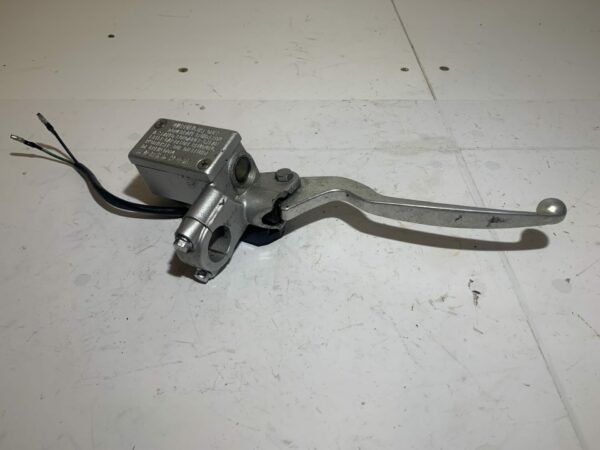 maitre cylindre de frein avant kymco super 8 – Image 3