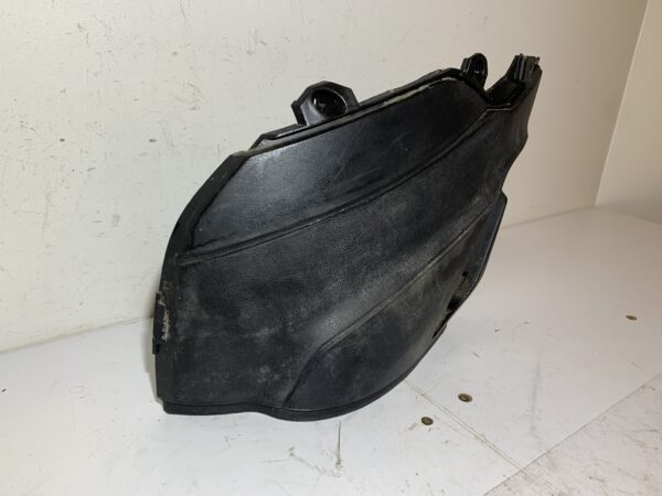 cache repose pied gauche aprilia sr motard – Image 2