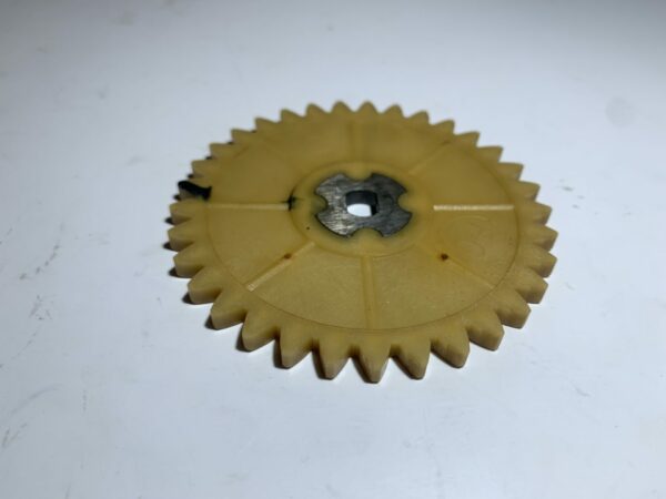 pignon de pompe à huile Peugeot kisbee 4T – Image 3