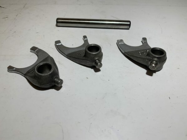 fourchette de boite de vitesse daelim daystar – Image 5