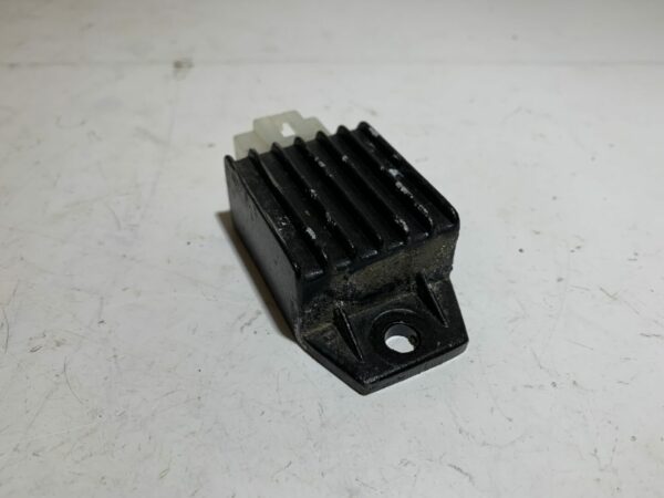 régulateur de tension tnt motor roma 50cc 2T – Image 3