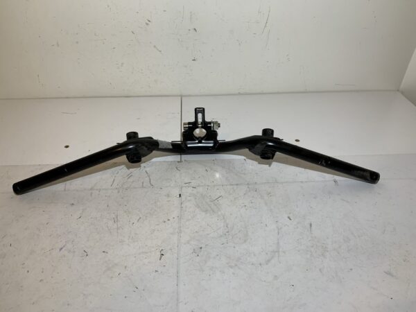 guidon origine aprilia sr motard 2012 - 2018 – Image 4