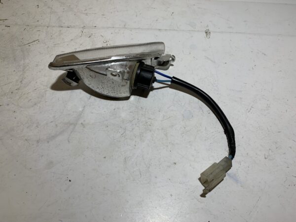 clignotant avant gauche aprilia sr motard / typhoon – Image 3