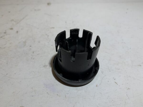 capuchon de contacteur a clé mbk nitro / booster – Image 4