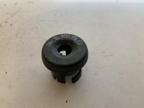capuchon de contacteur a clé mbk nitro / booster – Image 2