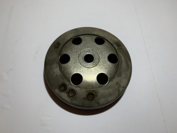 cloche d'embrayage Peugeot kisbee