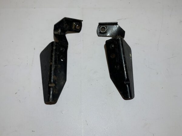 support carénage sous selle droit et gauche Peugeot kisbee