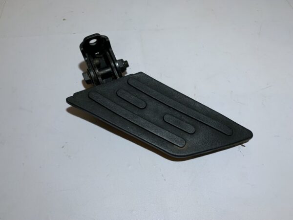 repose pied gauche Peugeot kisbee – Image 2