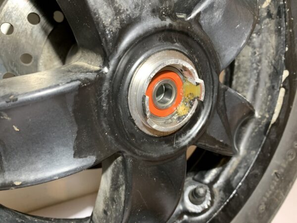 jante avant piaggio zip – Image 3