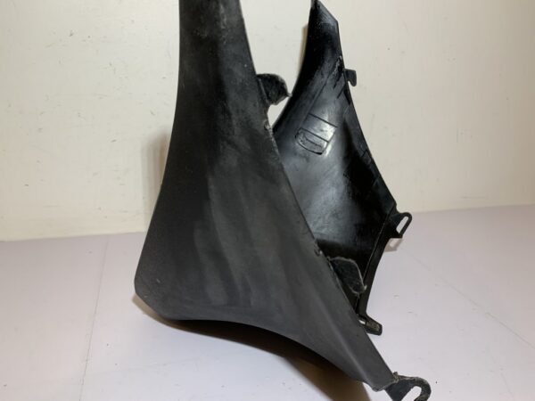 carénage sous selle piaggio zip – Image 6