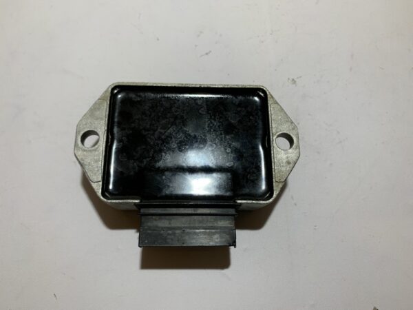 régulateur de tension piaggio zip – Image 4