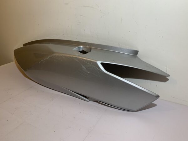 carénage arrière gauche kymco dink street 125 – Image 3