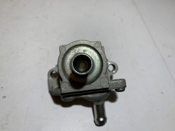 pompe à essence yamaha majesty 125 – Image 6