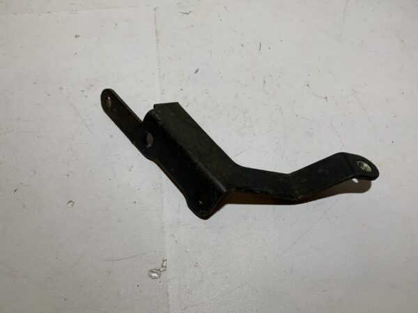 patte de fixation vase d'expansion Peugeot jet force – Image 5