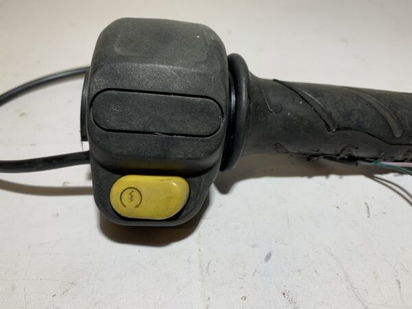 commodo droit Peugeot jet force – Image 2