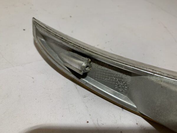 clignotant avant gauche Peugeot jet force – Image 6