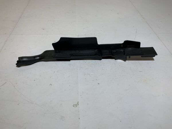 plastique gauche berceau Peugeot jet force – Image 2