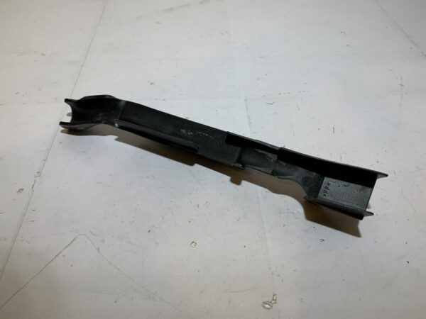 plastique droit berceau Peugeot jet force – Image 3
