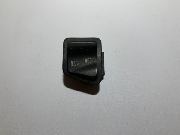bouton / interrupteur de phare piaggio fly / zip