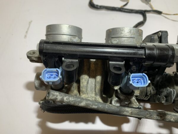rampe injection suzuki gsxf 650 – Image 17