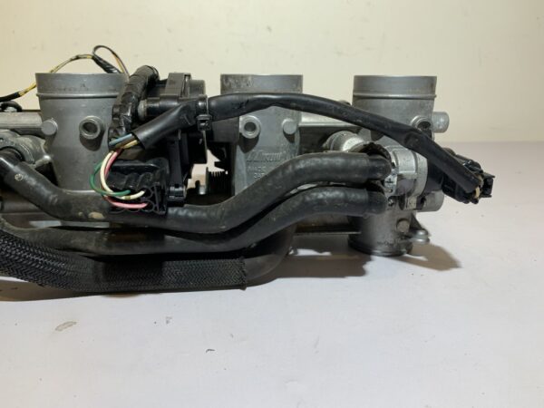 rampe injection suzuki gsxf 650 – Image 19