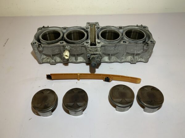 cylindre piston suzuki gsxf 650
