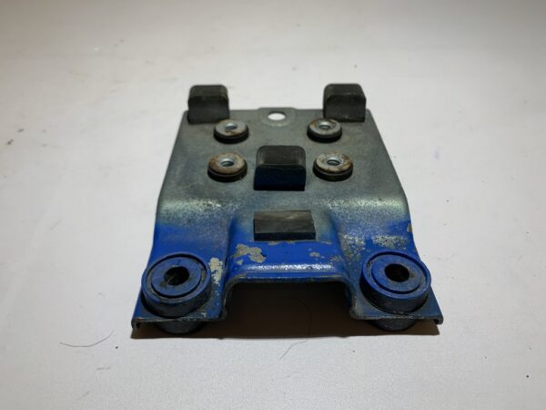 patte support de réservoir essence suzuki gsxf 650 – Image 2