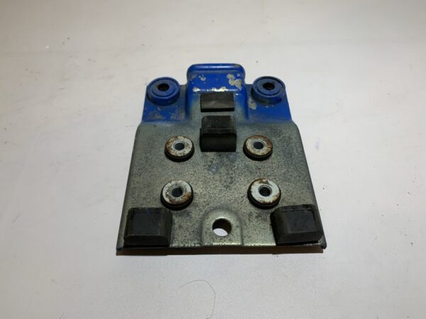 patte support de réservoir essence suzuki gsxf 650 – Image 4
