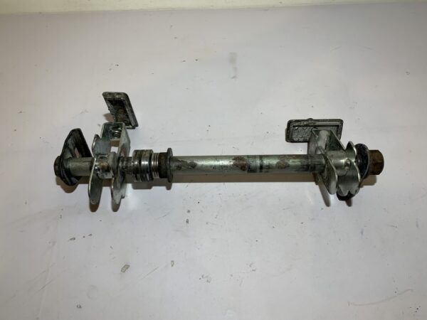 axe de roue arrière suzuki gsxf 650 – Image 7