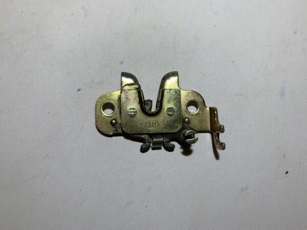serrure de selle Peugeot kisbee