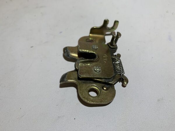 serrure de selle Peugeot kisbee – Image 4