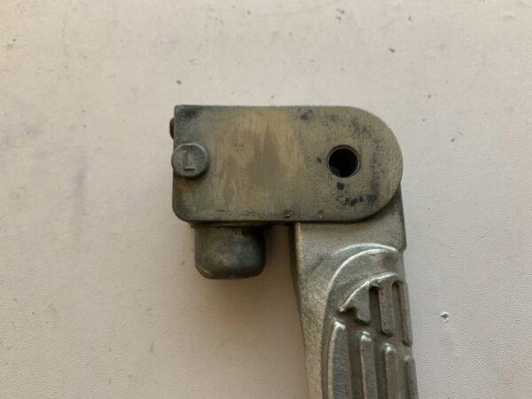 repose pied passager gauche kymco like – Image 4