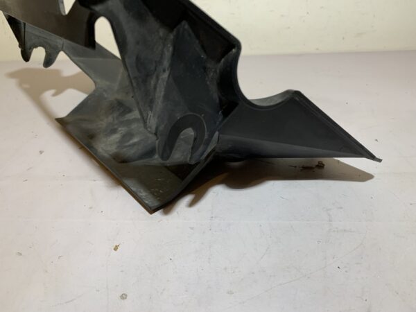 entourage de radiateur yamaha x max (2006-2009) – Image 3