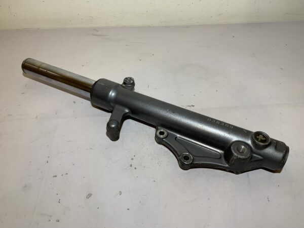 tube de fourche droit yamaha xmax 125 – Image 3