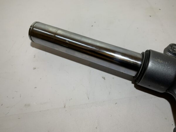 tube de fourche droit yamaha xmax 125 – Image 5