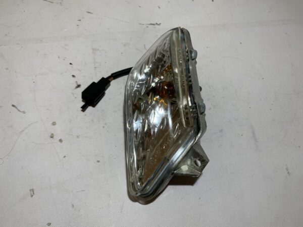 clignotant avant gauche yamaha xmax 125 – Image 2