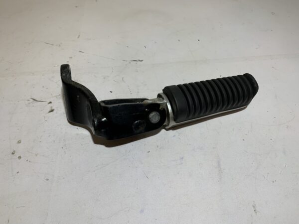 repose pied passager gauche yamaha xmax 125 – Image 3