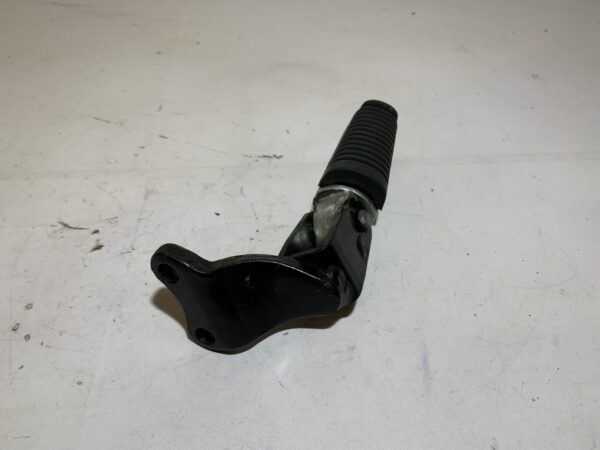 repose pied passager gauche yamaha xmax 125 – Image 4