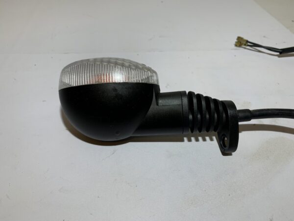clignotant avant gauche derbi drd pro – Image 5