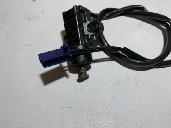 contacteur de béquille yamaha tzr 50 – Image 3