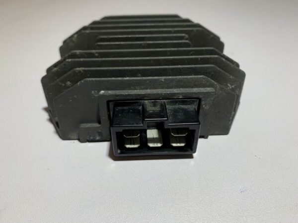 régulateur de tension yamaha fz6 – Image 2