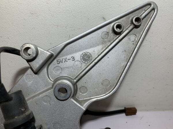 platine repose pied droit yamaha fz6 – Image 10