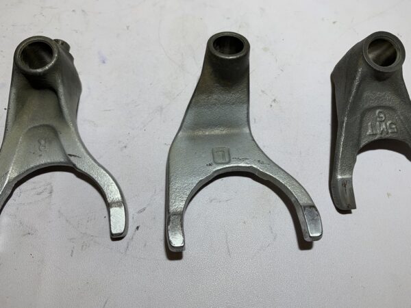 fourchette de boite de vitesse yamaha fz6 – Image 3