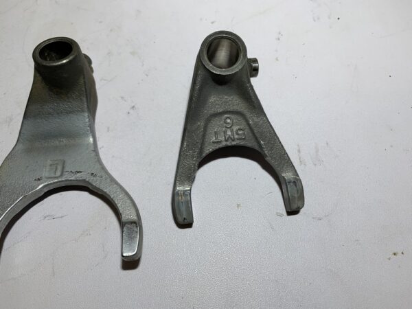 fourchette de boite de vitesse yamaha fz6 – Image 4