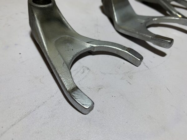 fourchette de boite de vitesse yamaha fz6 – Image 5