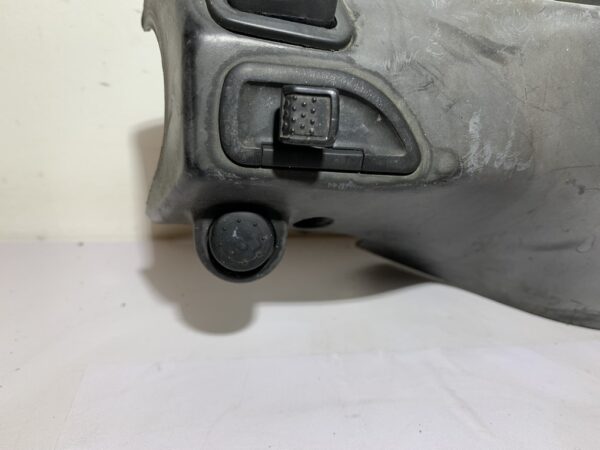 couvre guidon arrière piaggio typhoon 1993 - 2010 – Image 4